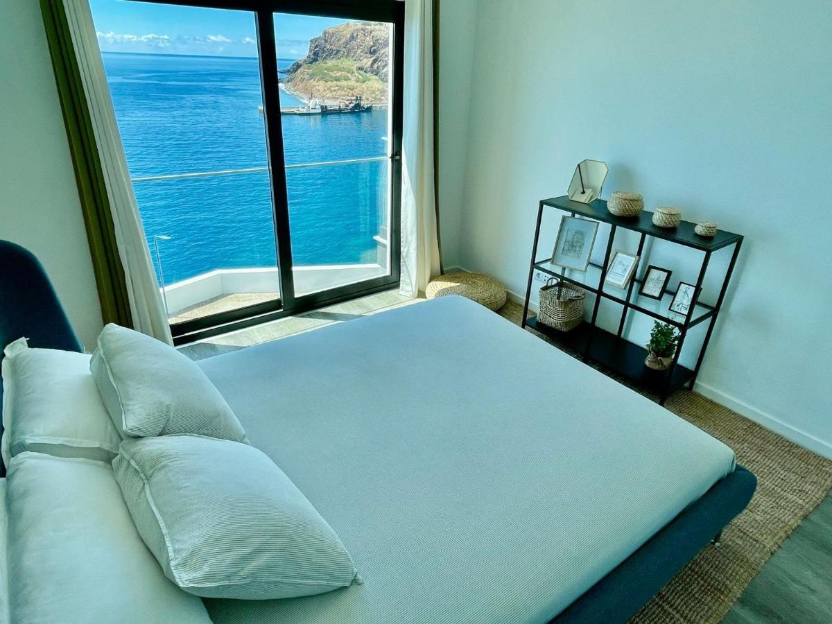 Ocean Cliff Santa Cruz (Madeira)