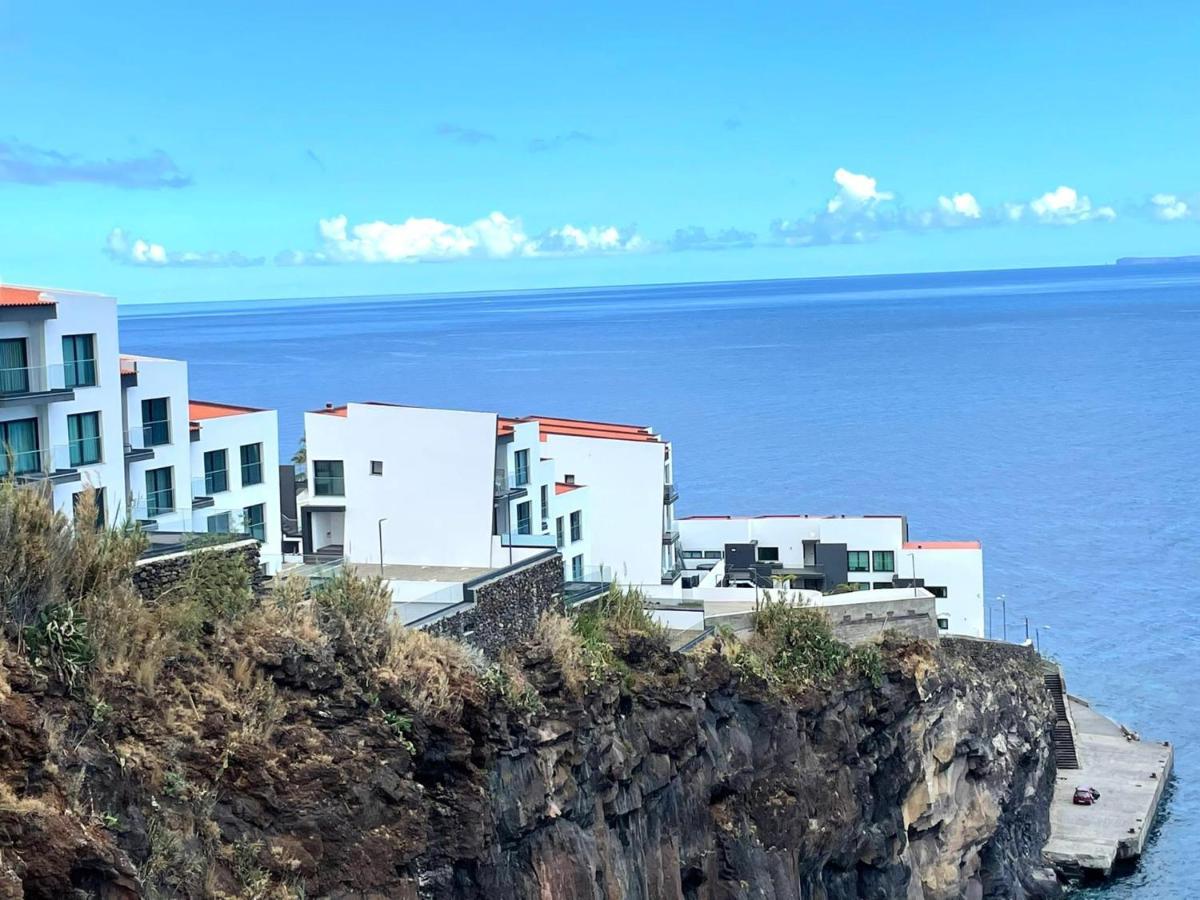 Ocean Cliff Apartment *